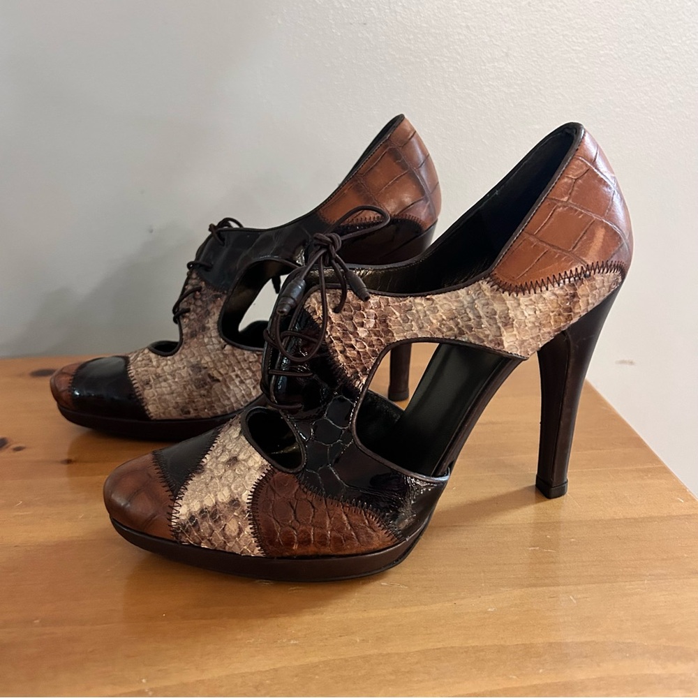 Stuart Weitzman Brown and Black Snakeskin Heels